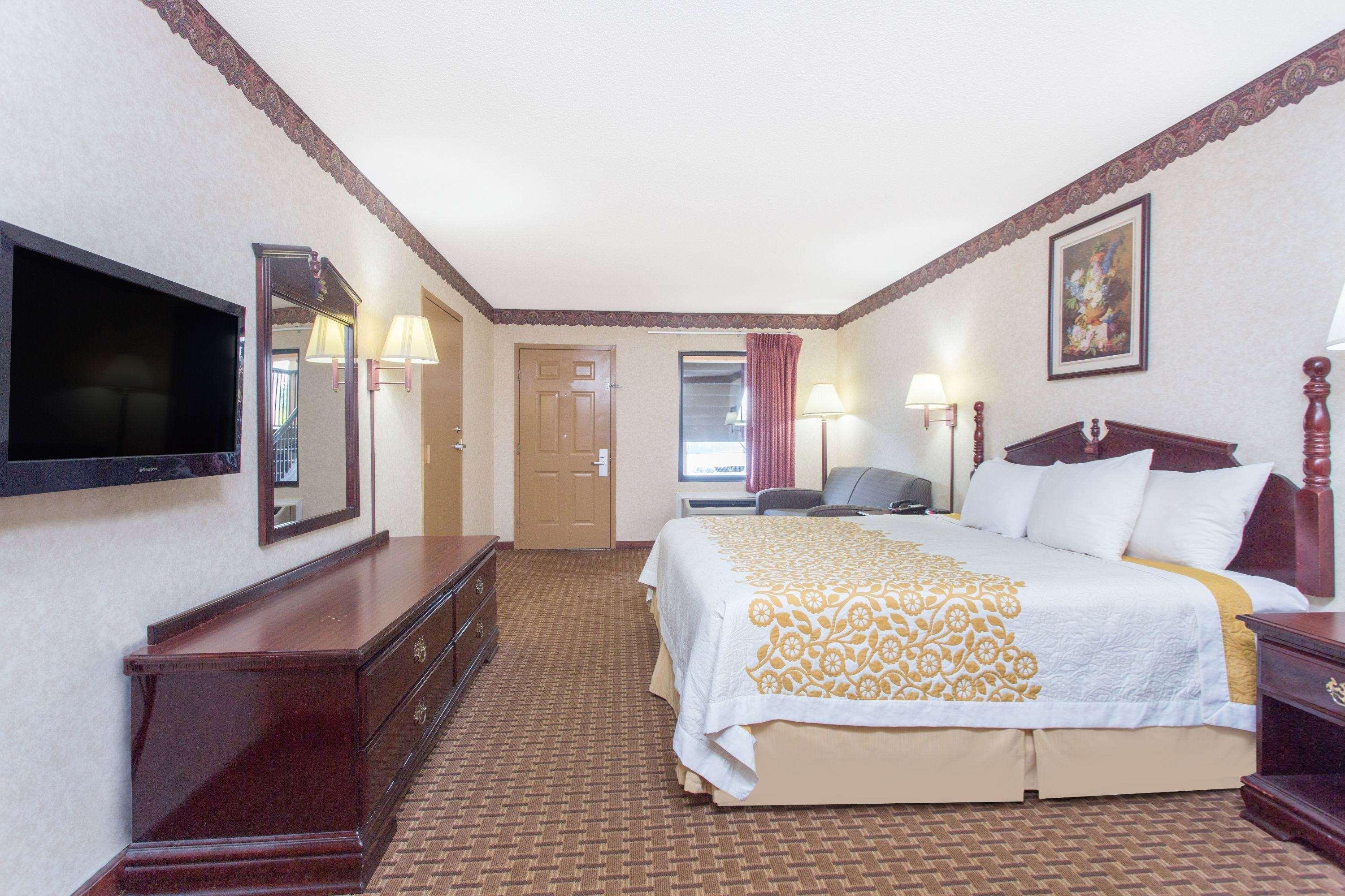 Days Inn By Wyndham Thomaston Eksteriør billede