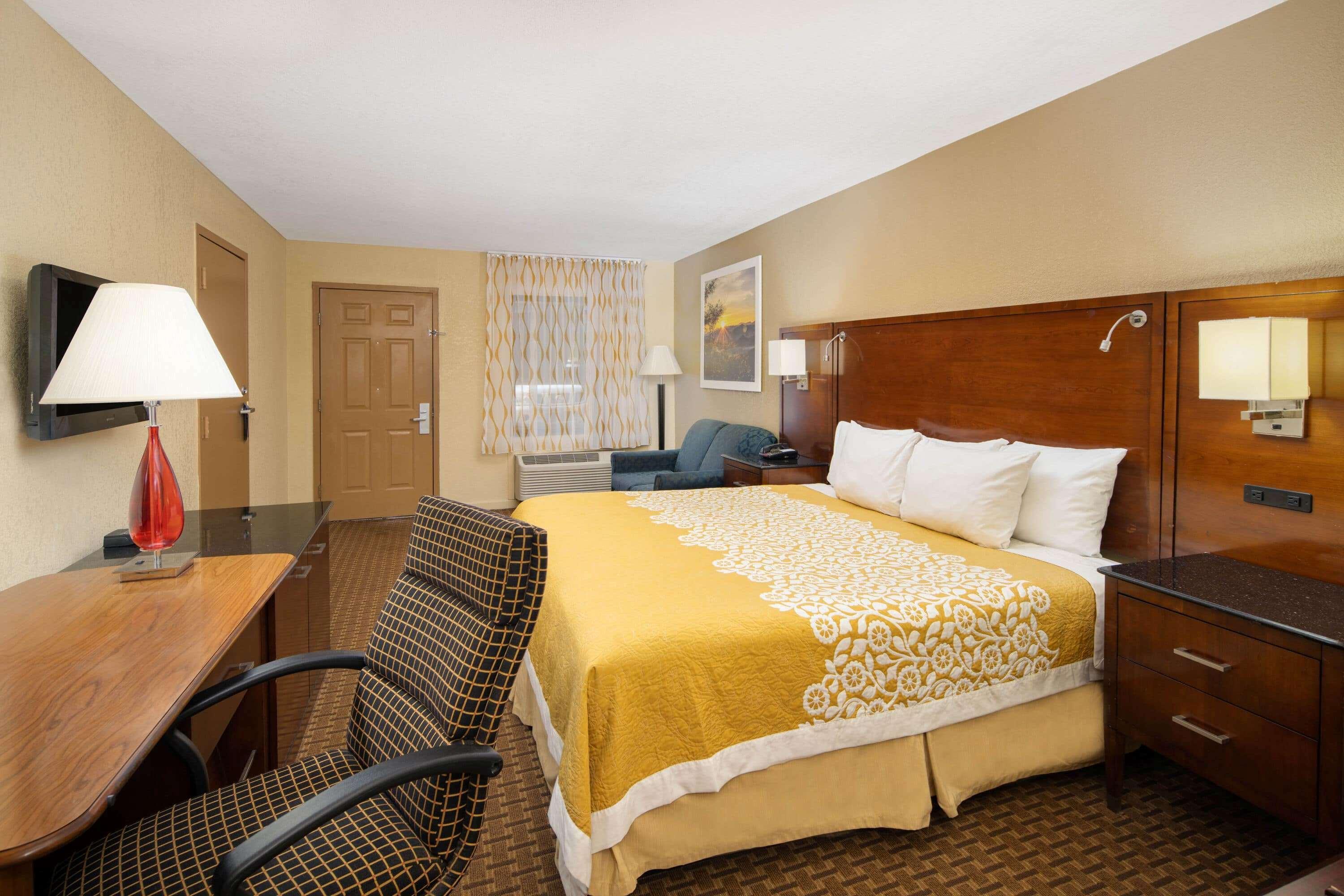 Days Inn By Wyndham Thomaston Eksteriør billede