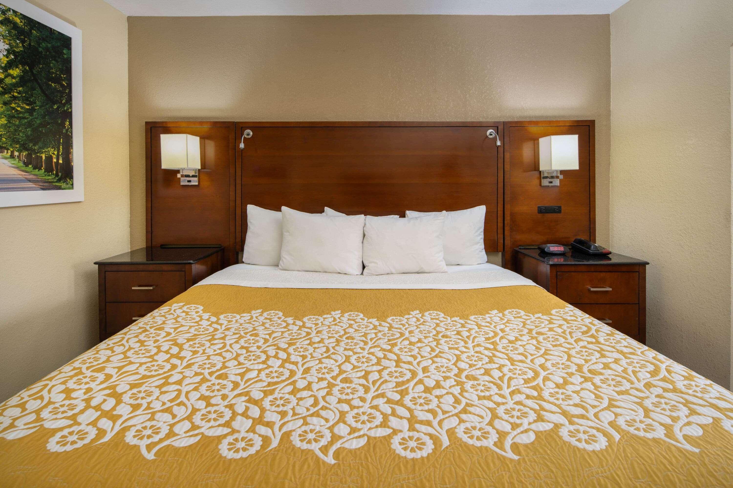 Days Inn By Wyndham Thomaston Eksteriør billede